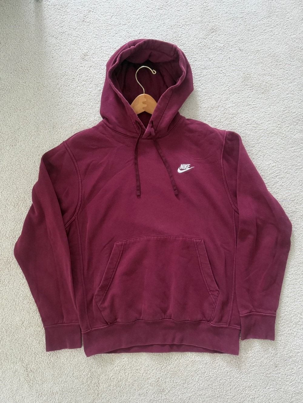 Nike Men's Burgundy Pullover Hoodie Size Small